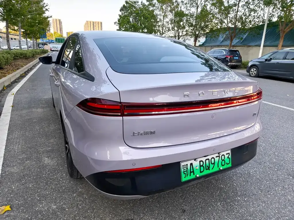Roewe D6 — фото 10