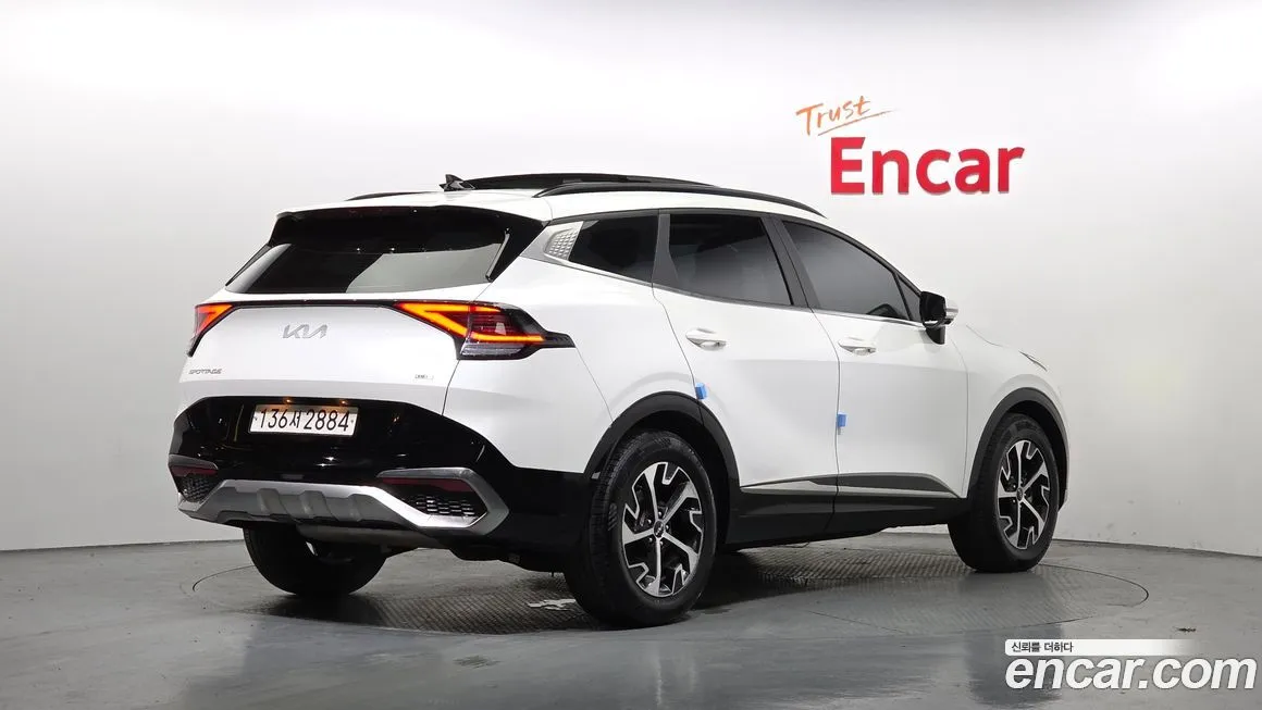 Kia Sportage — фото 9