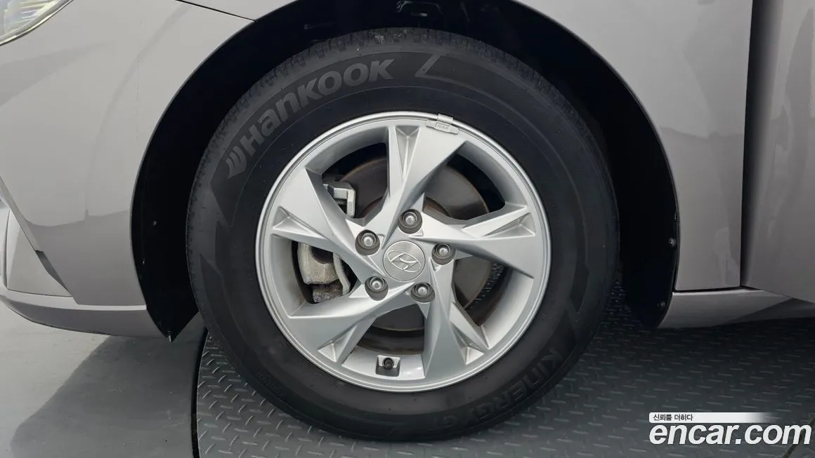 Hyundai AVANTE — фото 4