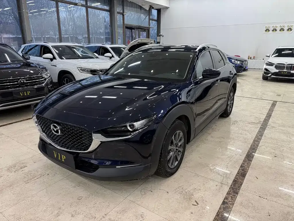 Mazda CX-30 — фото 1