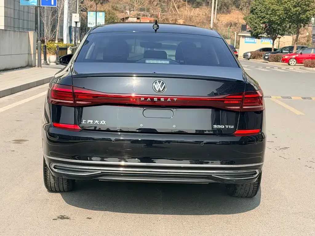 Volkswagen Passat — фото 5