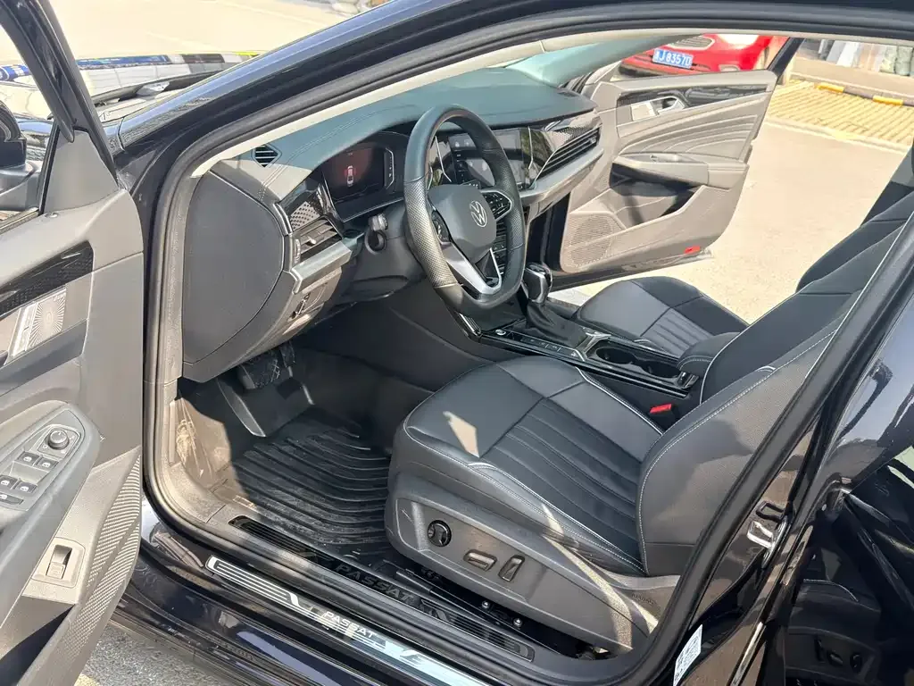 Volkswagen Passat — фото 7