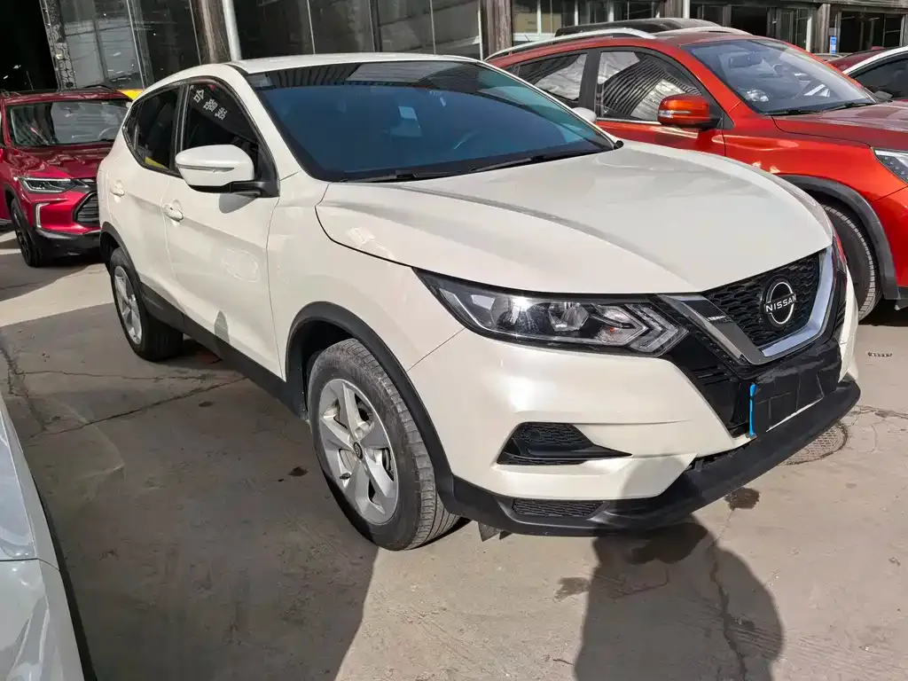 Nissan Qashqai — фото 8
