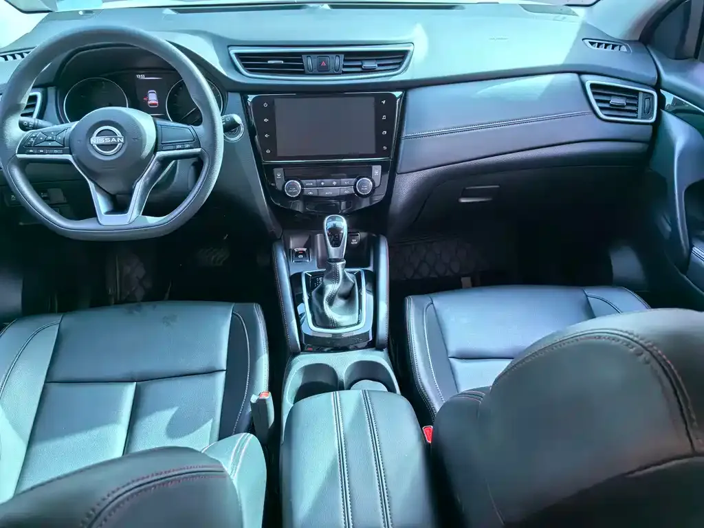 Nissan Qashqai — фото 10