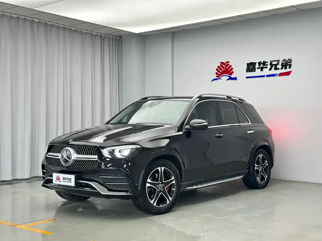 Mercedes-Benz GLE — фото 1