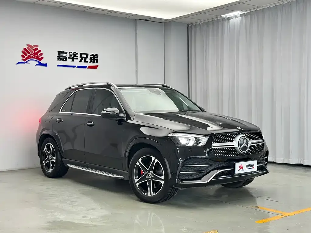 Mercedes-Benz GLE — фото 7