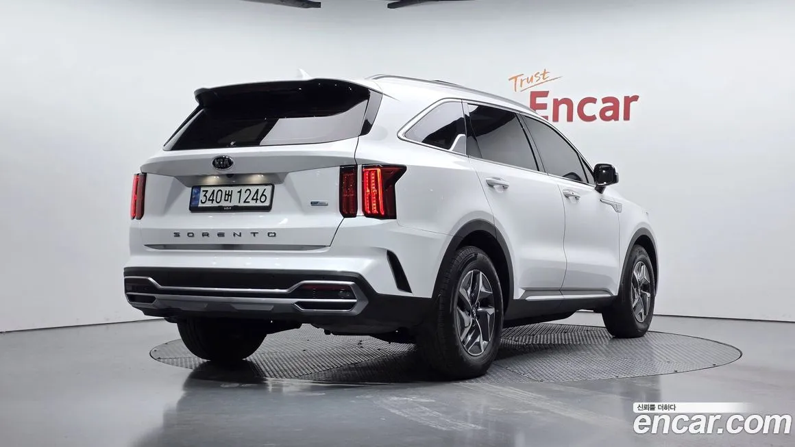 Kia Sorento — фото 9