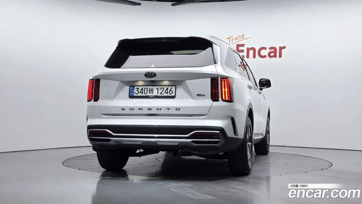 Kia Sorento — фото 3