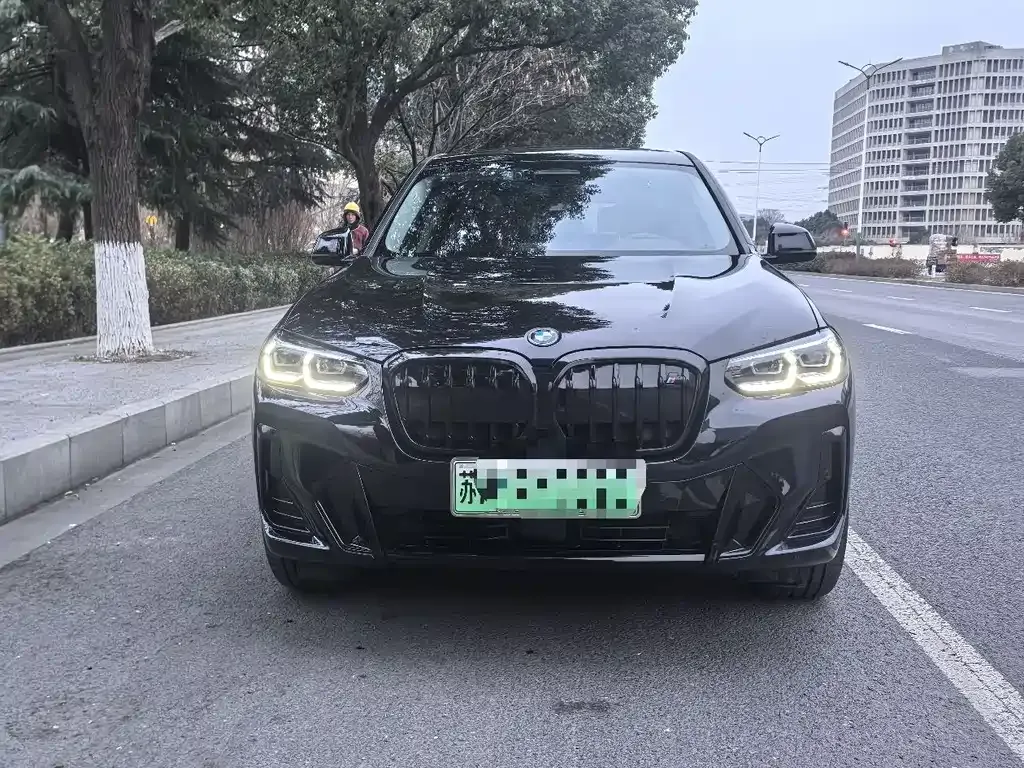 BMW iX3 — фото 9