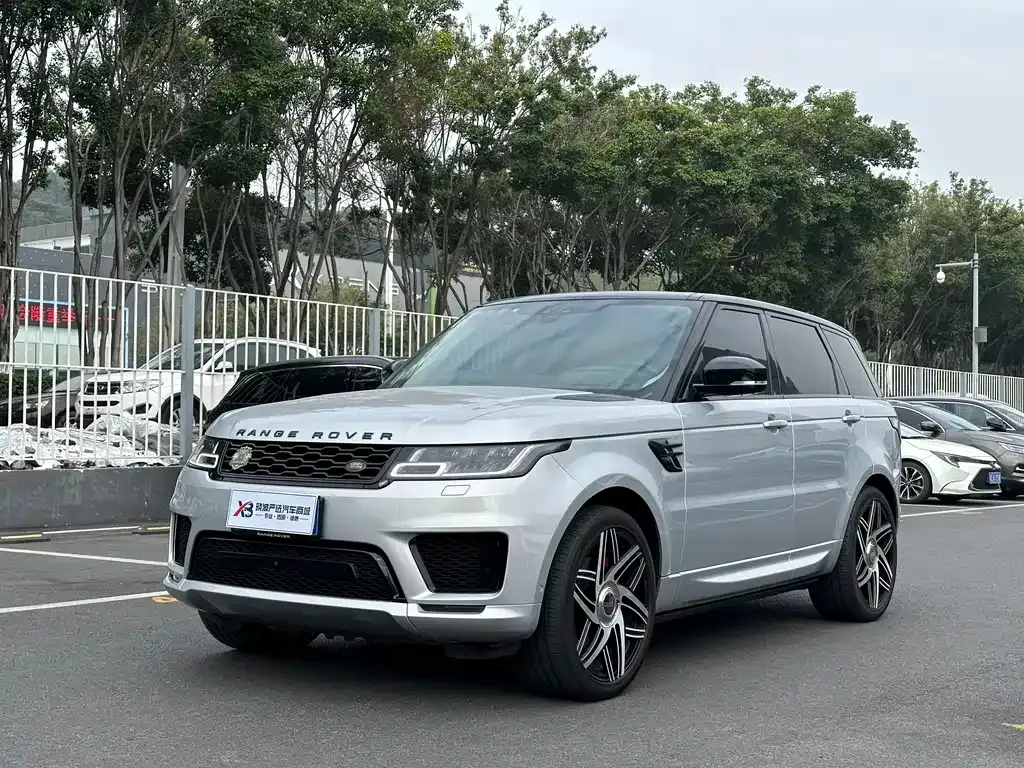 Land Rover Sport — фото 1