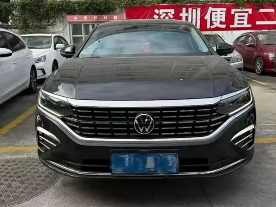 Volkswagen Passat — фото 6