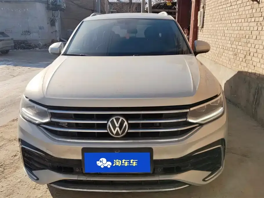 Volkswagen Tiguan L — фото 5