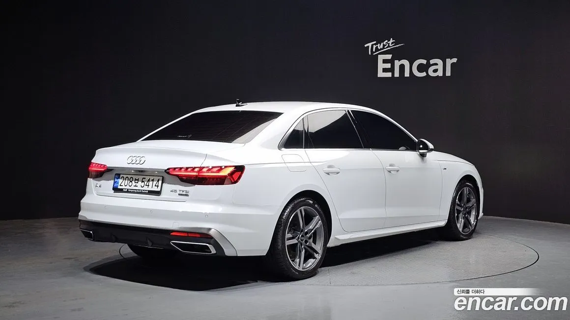 Audi A4 — фото 4