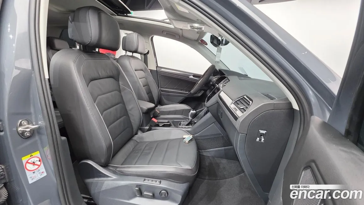 Volkswagen Tiguan — фото 9