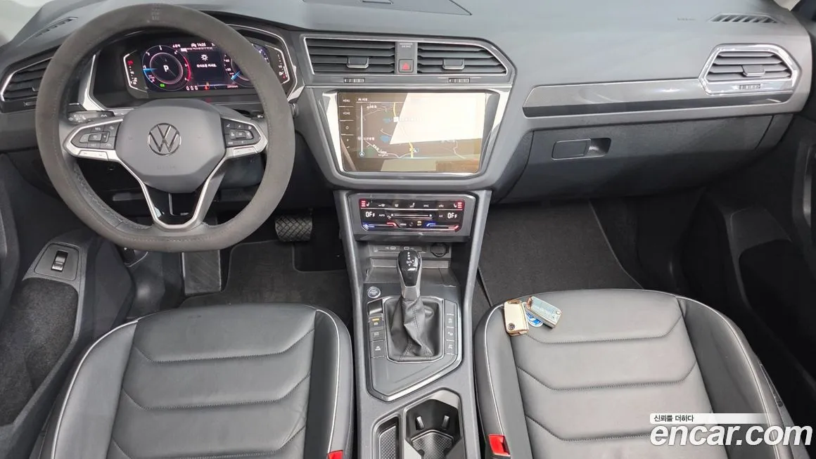 Volkswagen Tiguan — фото 4