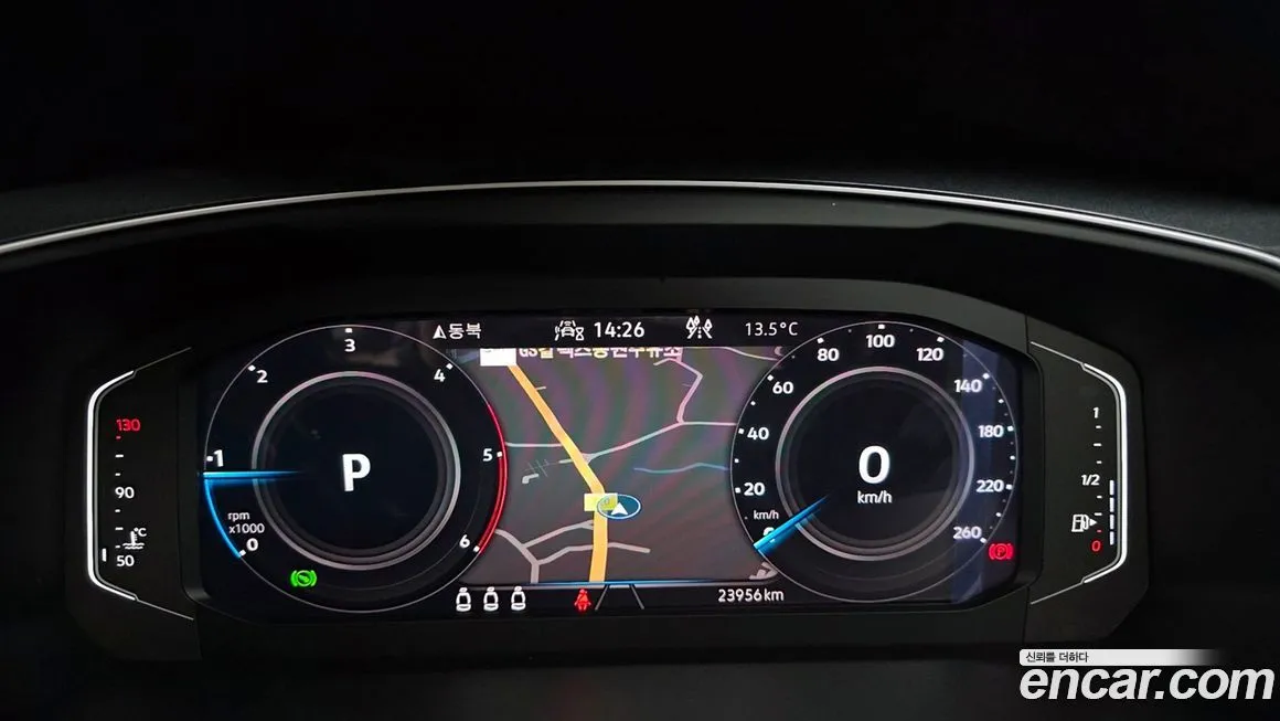 Volkswagen Tiguan — фото 7