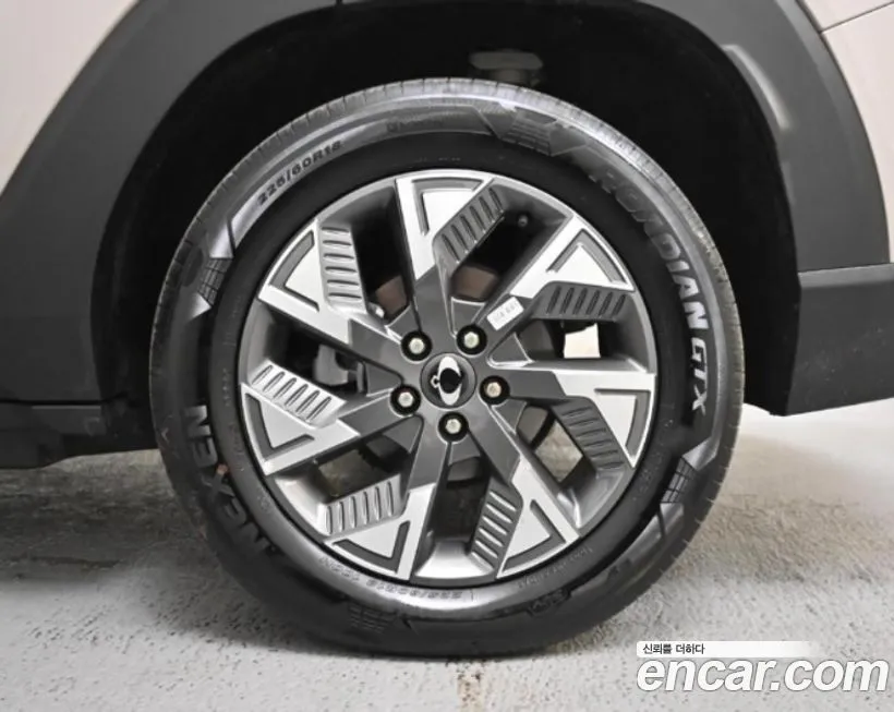 KG Mobility (Ssangyong) Torres — фото 7