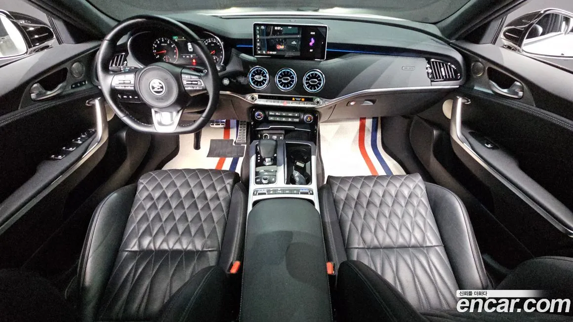 Kia Stinger — фото 10