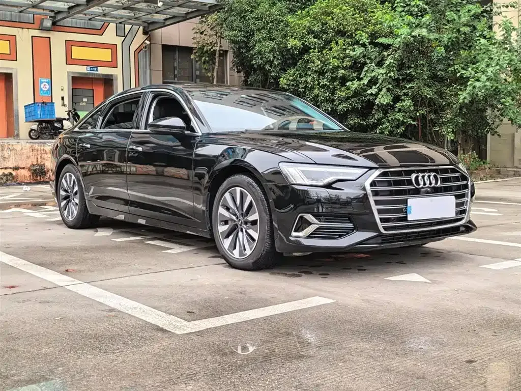 Audi A6L — фото 10