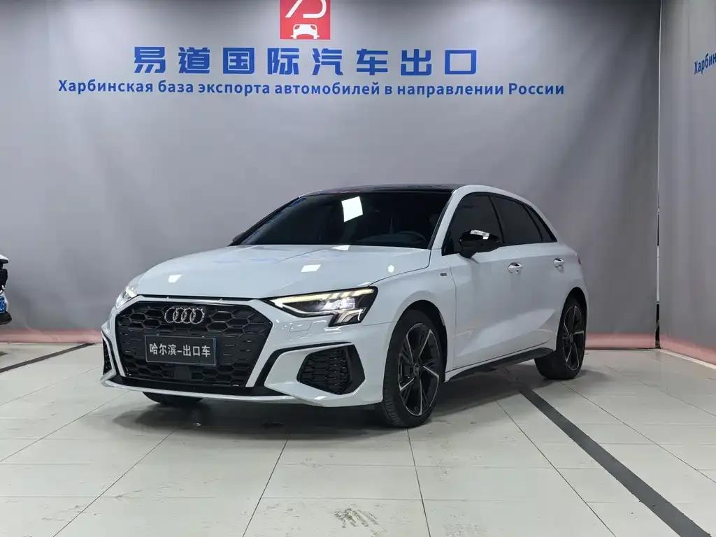 Audi A3 — фото 1