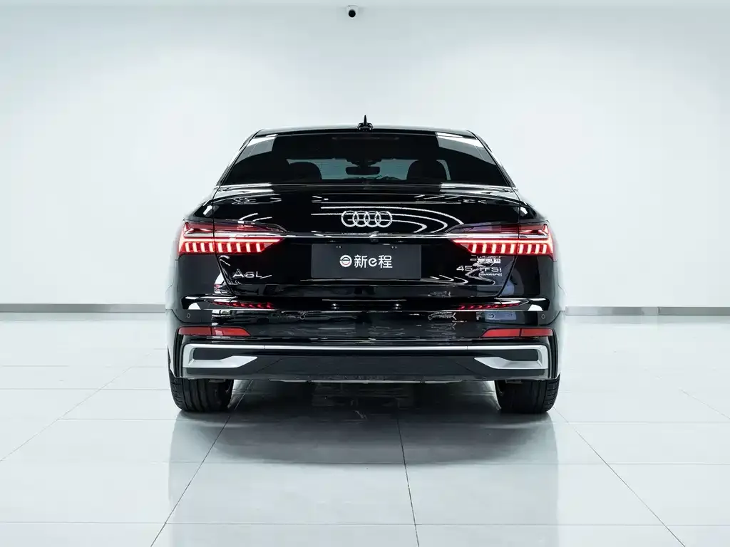 Audi A6L — фото 2