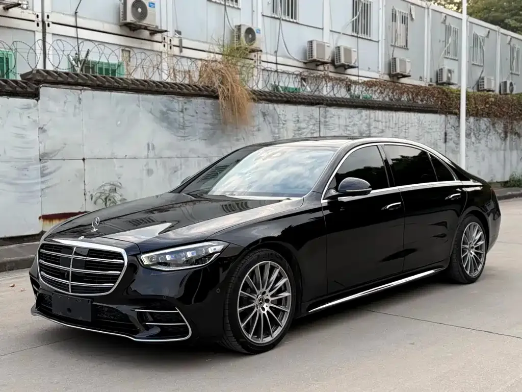 Mercedes-Benz S-Class — фото 1