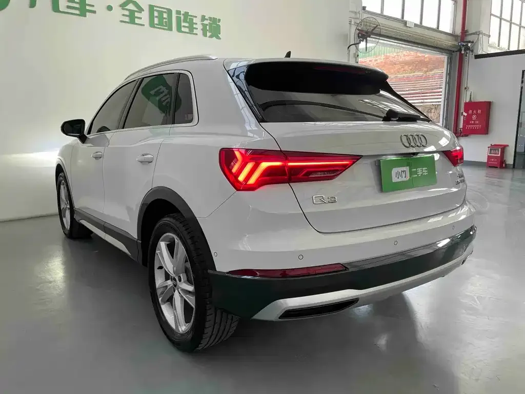 Audi Q3 — фото 10