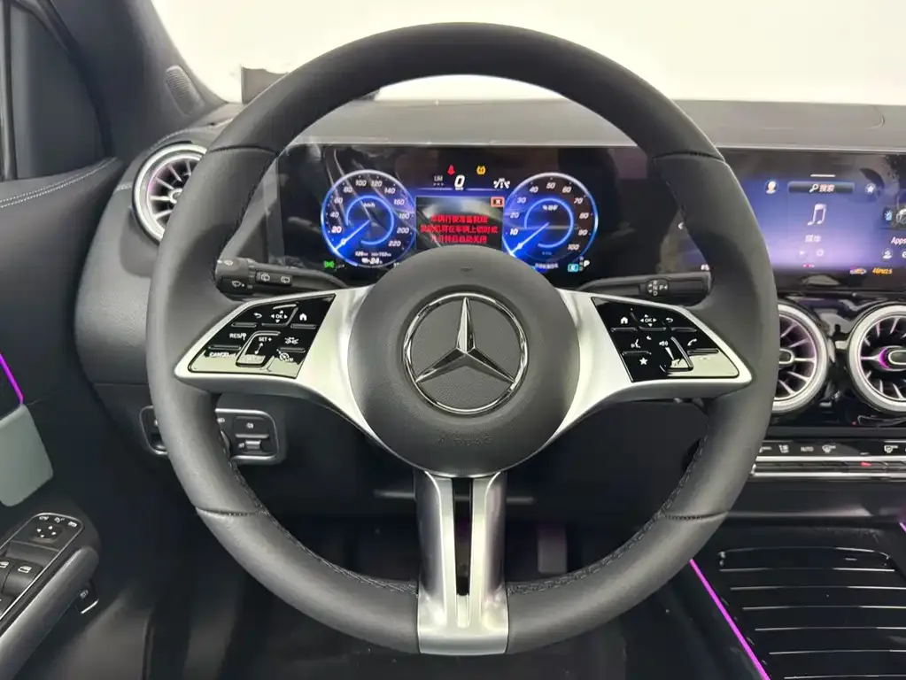 Mercedes-Benz EQA — фото 7