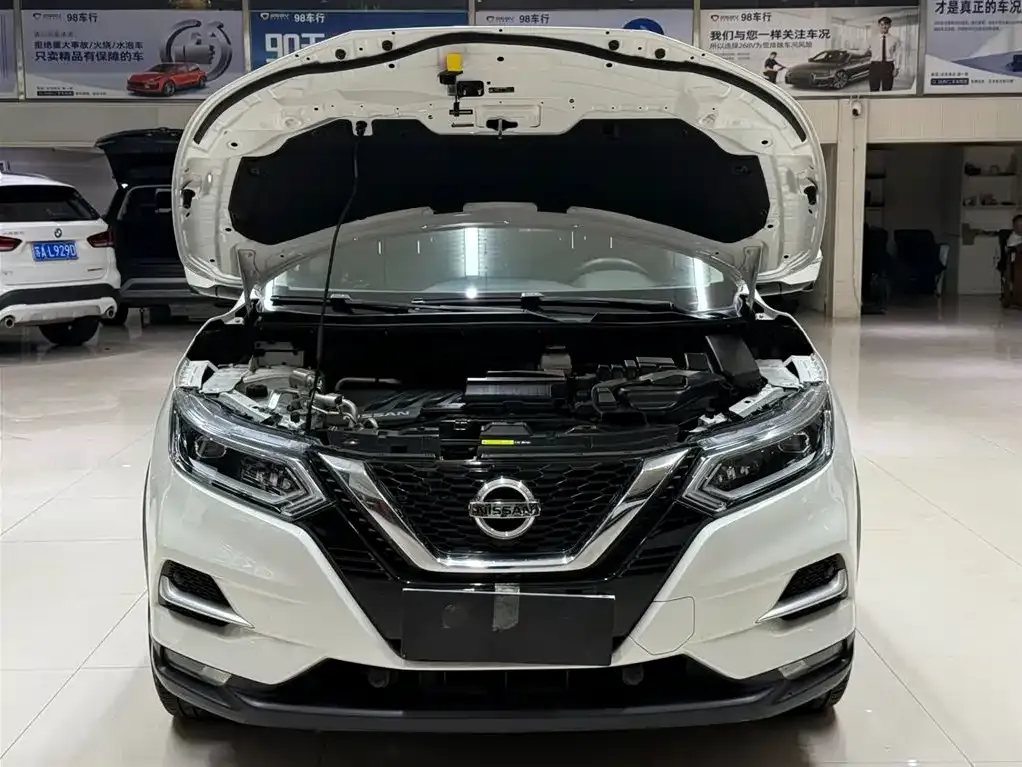 Nissan Qashqai — фото 6