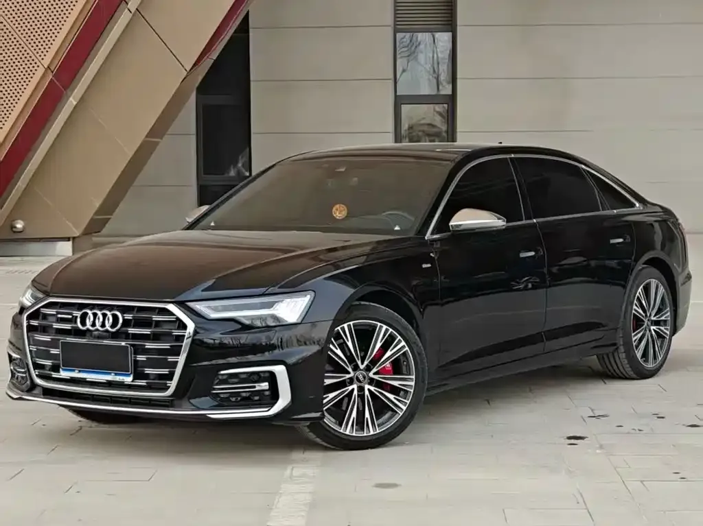 Audi A6L — фото 1