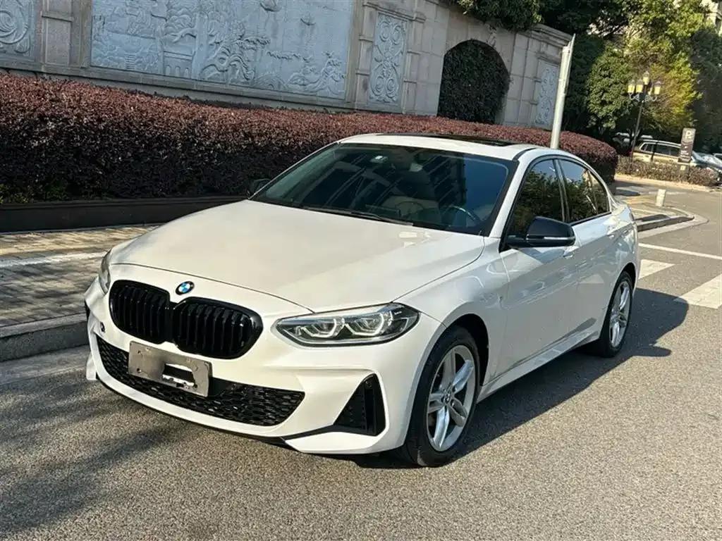 BMW 1 Series — фото 1