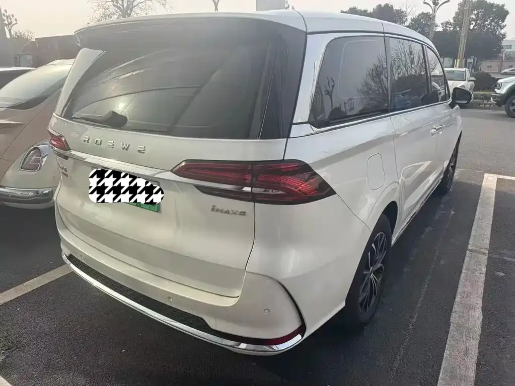 Roewe iMAX8 New Energy — фото 6