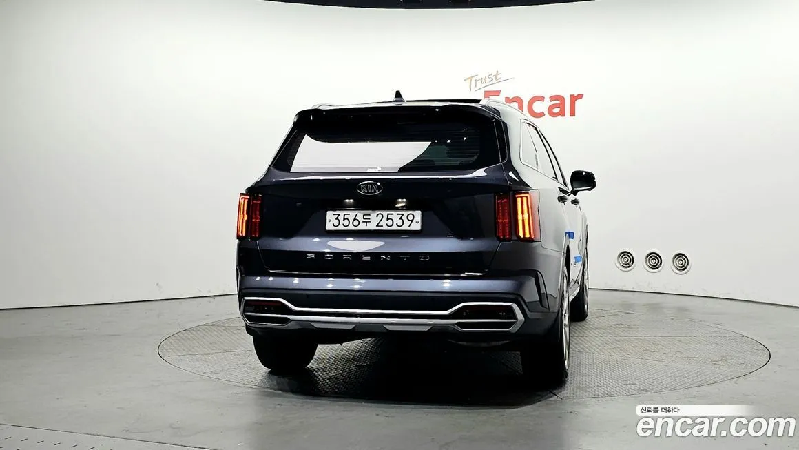Kia Sorento — фото 3