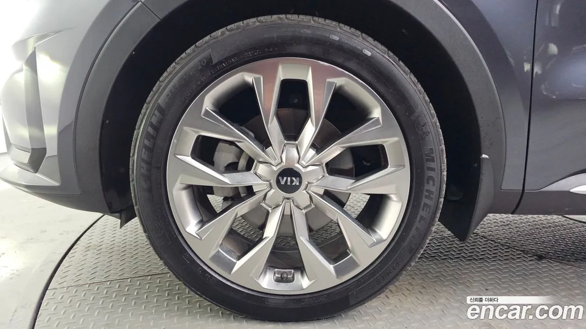 Kia Sorento — фото 6