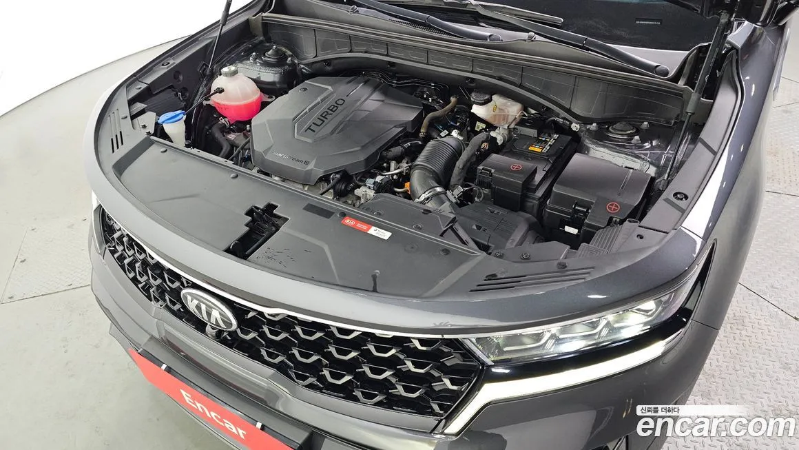 Kia Sorento — фото 8