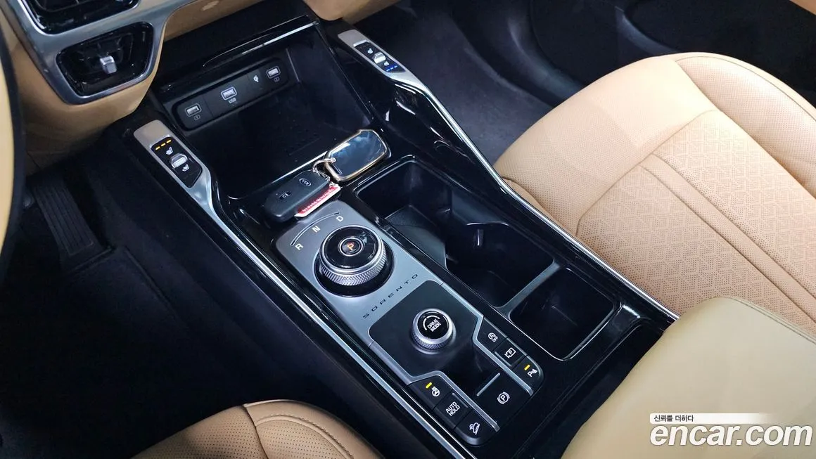Kia Sorento — фото 9