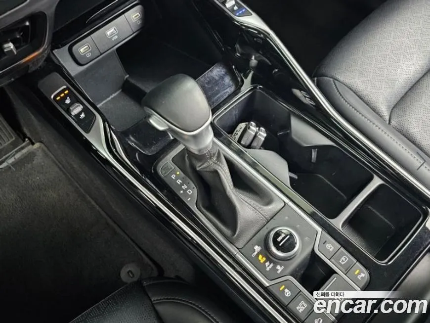 Kia Sorento — фото 10