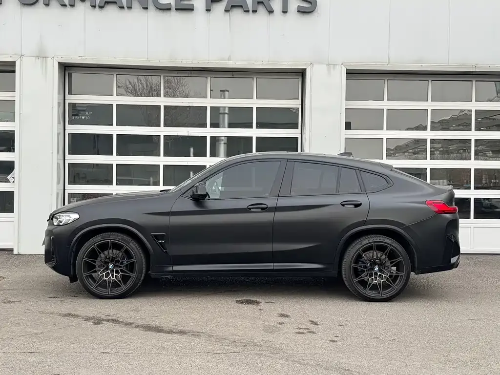 BMW X4 M40i — фото 9