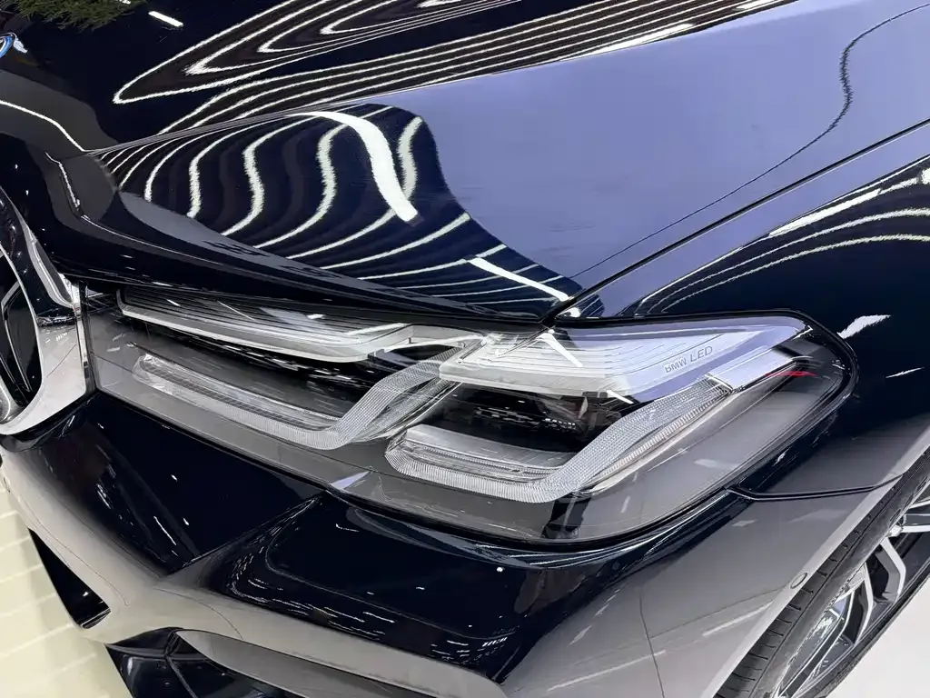 BMW 5 Series New Energy — фото 5