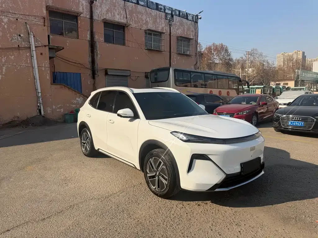 Geely Galaxy Xingjian 7 — фото 10