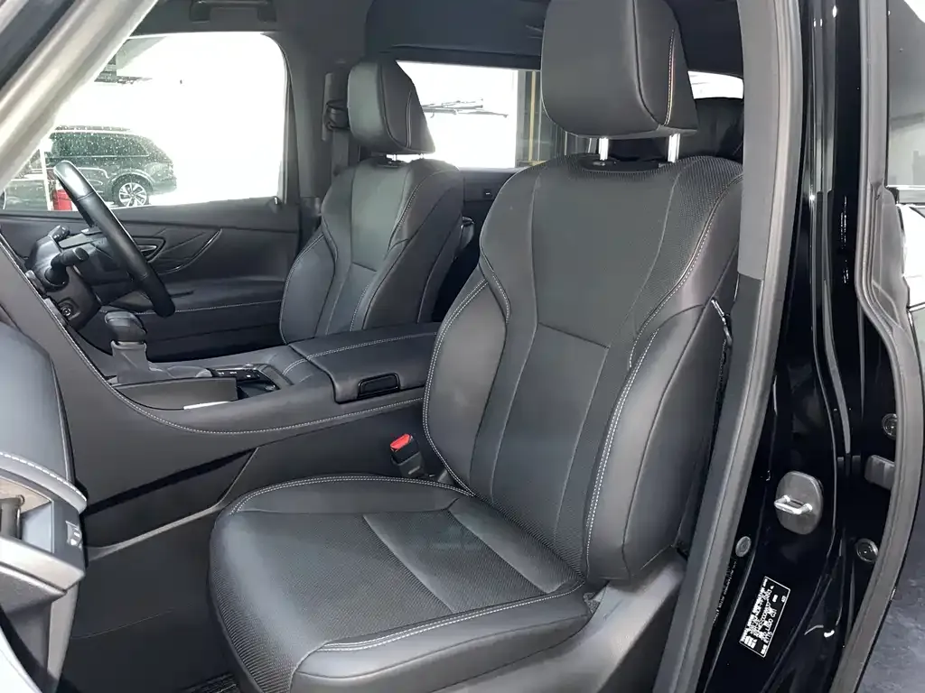 Toyota Alphard — фото 5