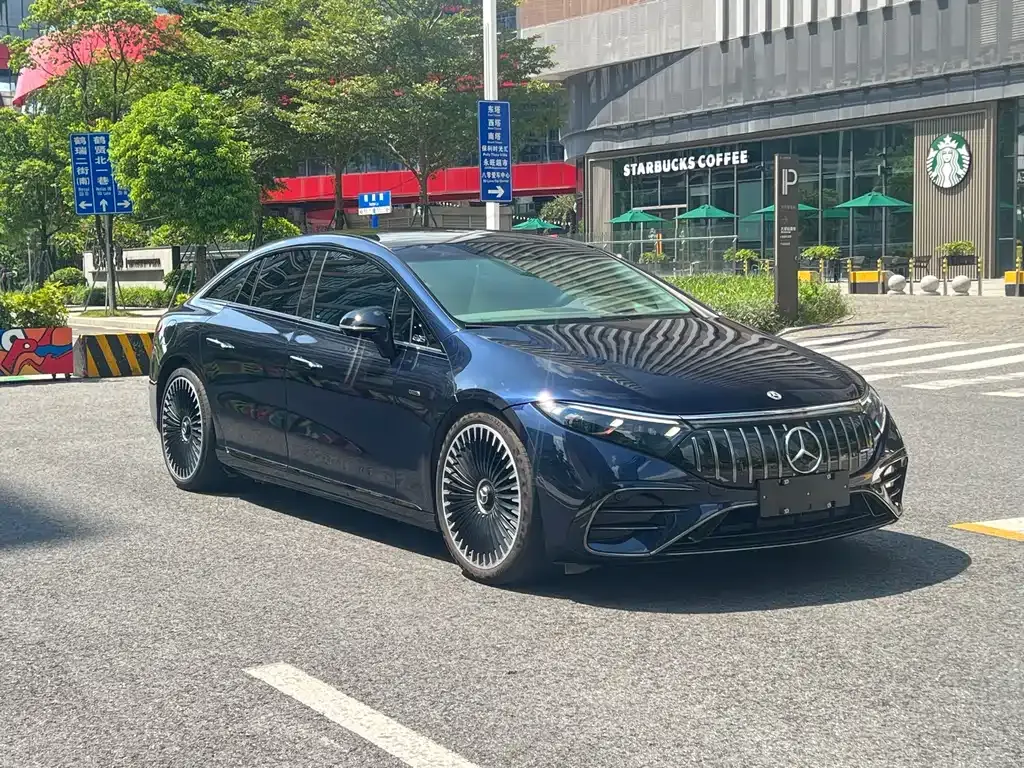 Mercedes-Benz EQS AMG — фото 5