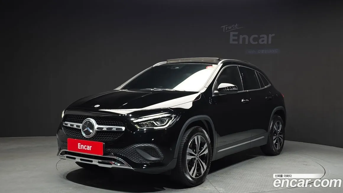 Mercedes-Benz GLA-Class — фото 1