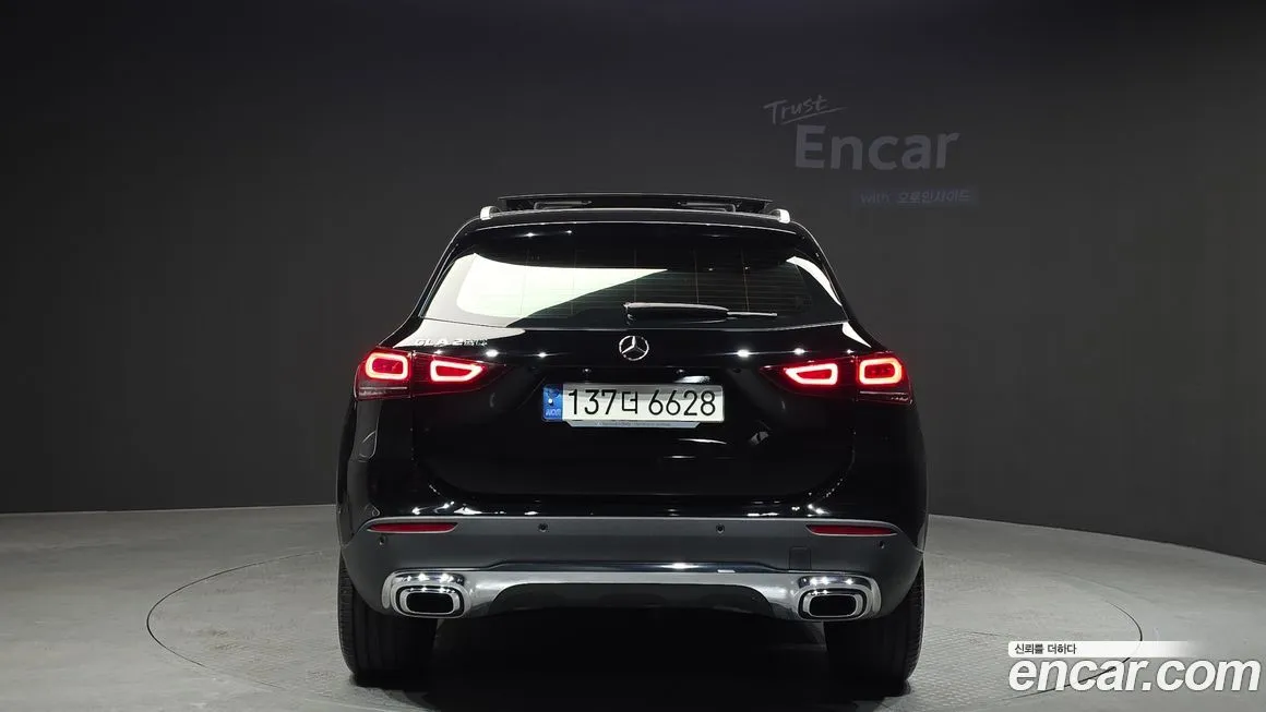 Mercedes-Benz GLA-Class — фото 6