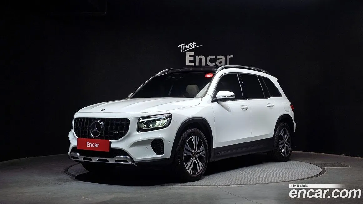 Mercedes-Benz GLB-Class — фото 1