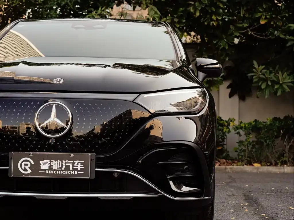 Mercedes-Benz EQE SUV — фото 2
