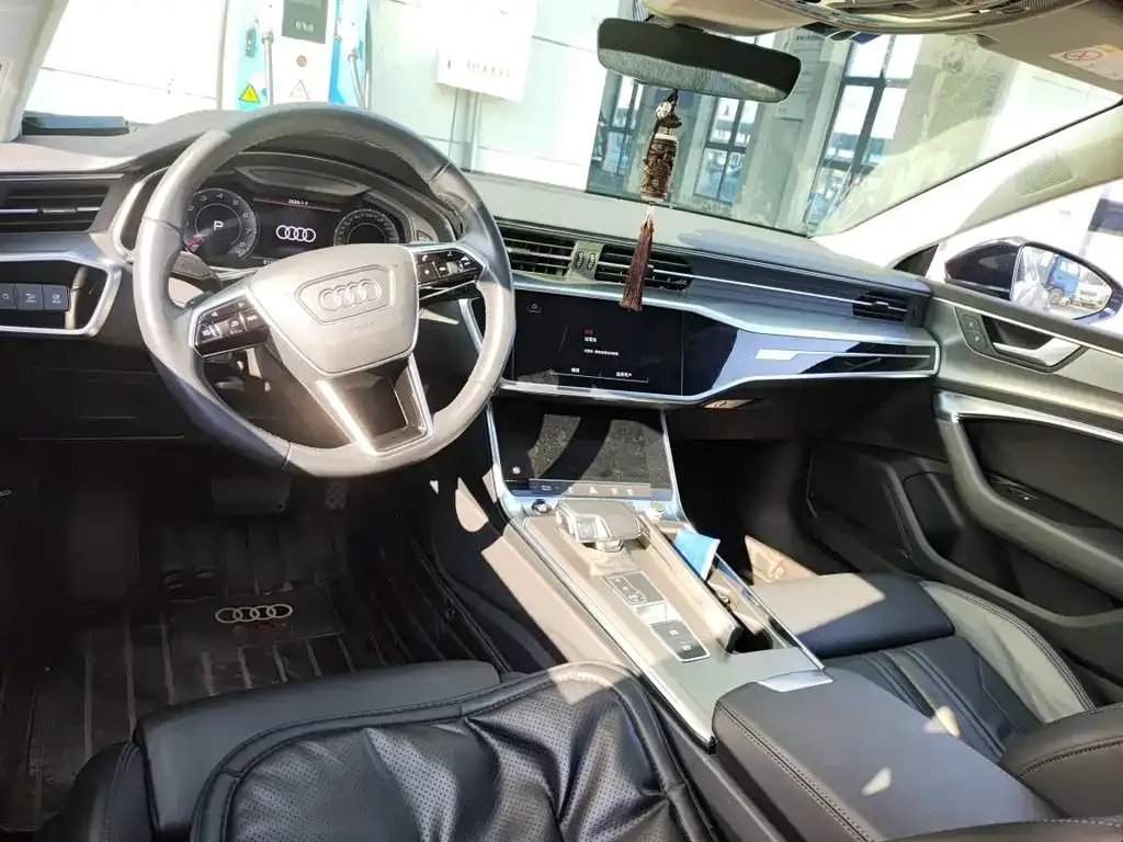 Audi A7 — фото 5