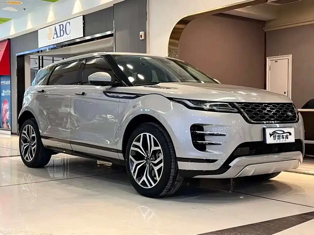 Land Rover Evoque — фото 1
