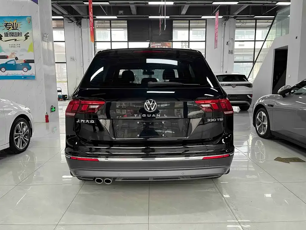 Volkswagen Tiguan L — фото 4