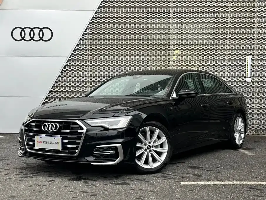 Audi A6L — фото 1